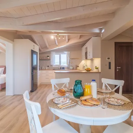 Melena Premium * Roda (Corfu)